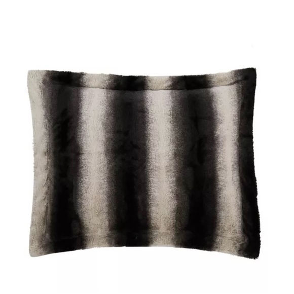 Snow Leopard Faux fur 2 Piece Twin Comforter Set. NWT. - Picture 5 of 11